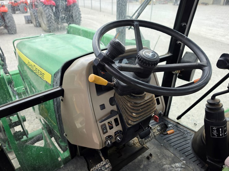 2009-john-deere-6115d-image-21