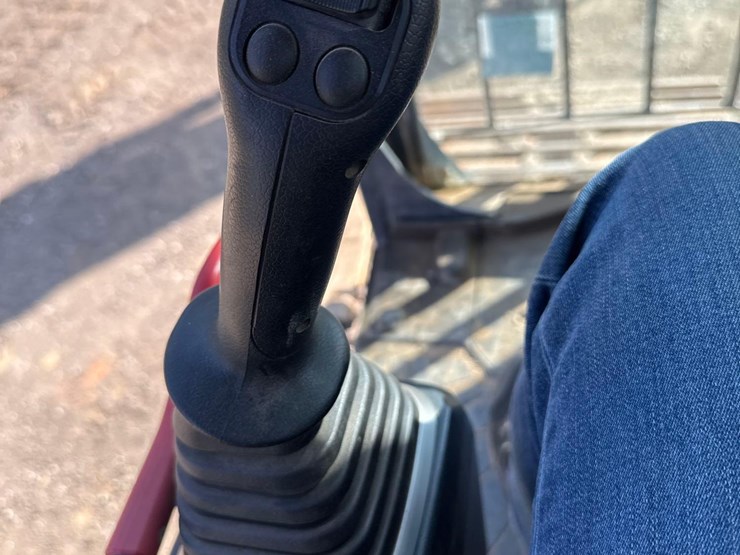 2023-kobelco-sk210-lc-11-image-35