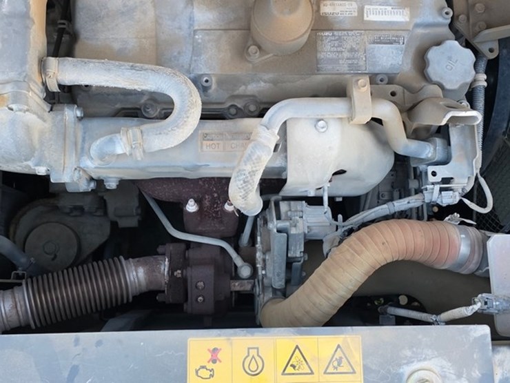 2022-case-cx250d-image-66