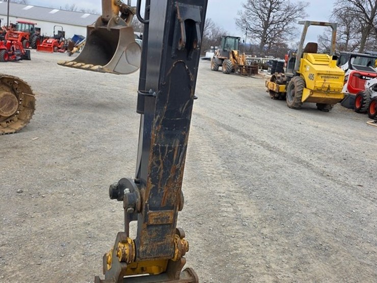 2019-deere-50g-image-40