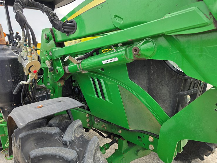 2017-john-deere-6120m-image-23