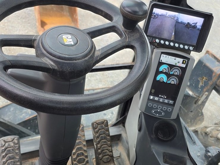 2018-caterpillar-m322f-image-73