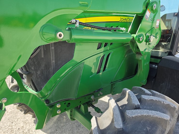 2019-john-deere-6130m-image-22