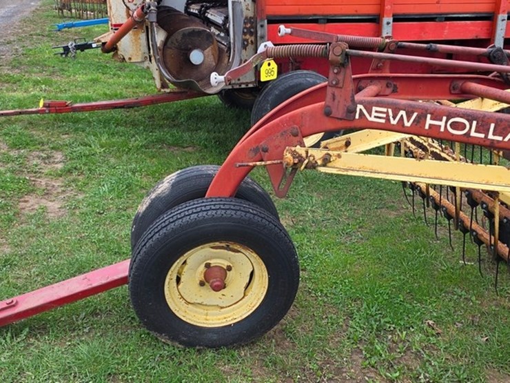 new-holland-258-image-6