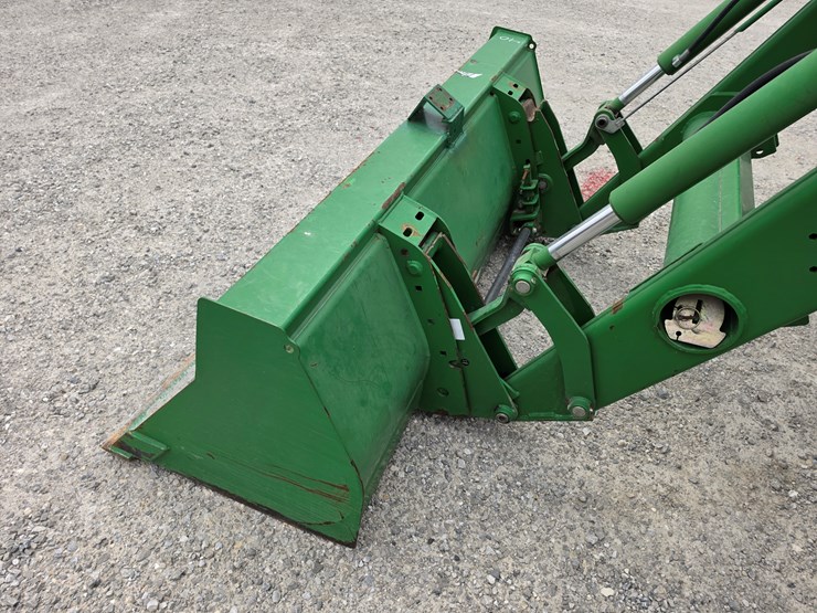 2009-john-deere-6115d-image-25