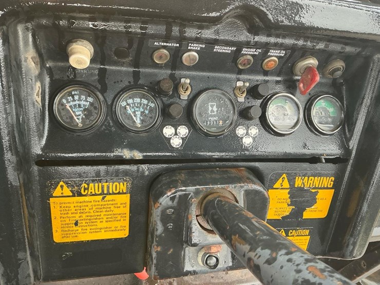 1989-john-deere-640d-image-19