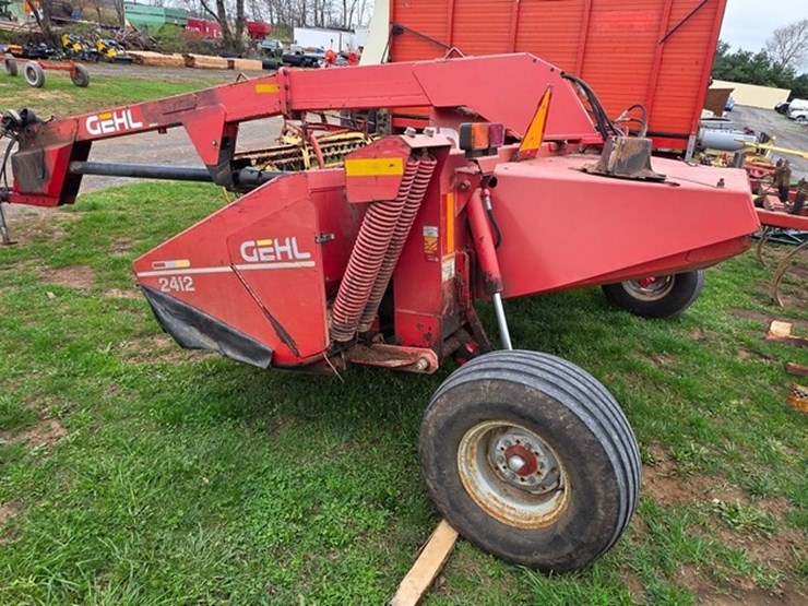 gehl-2412-image-4
