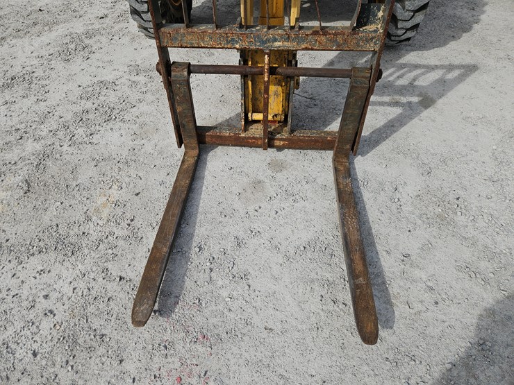 2015-gehl-rs6-42-image-3