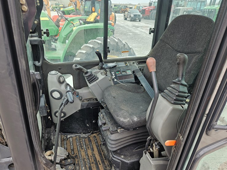 2013-bobcat-e50-image-11