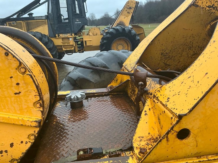 1989-john-deere-640d-image-48