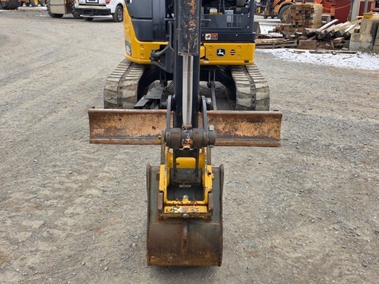 2019-deere-50g-image-46