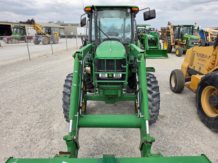 2009-john-deere-6115d-image-4