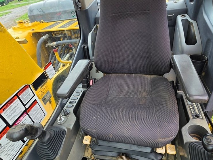 2012-komatsu-pc200-lc-8-image-75