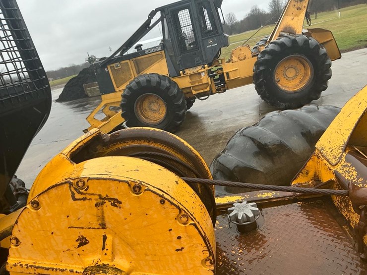 1989-john-deere-640d-image-46