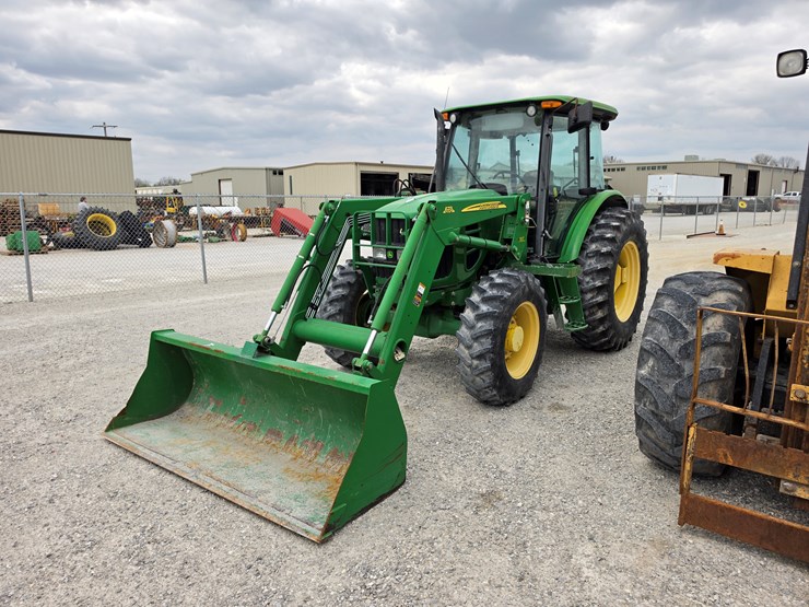 2009-john-deere-6115d-image-26