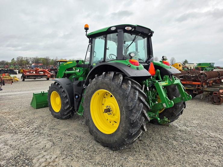2023-john-deere-6155m-image-15
