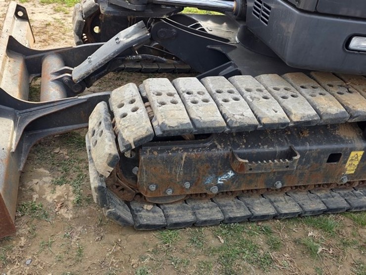 2021-case-cx80c-image-34