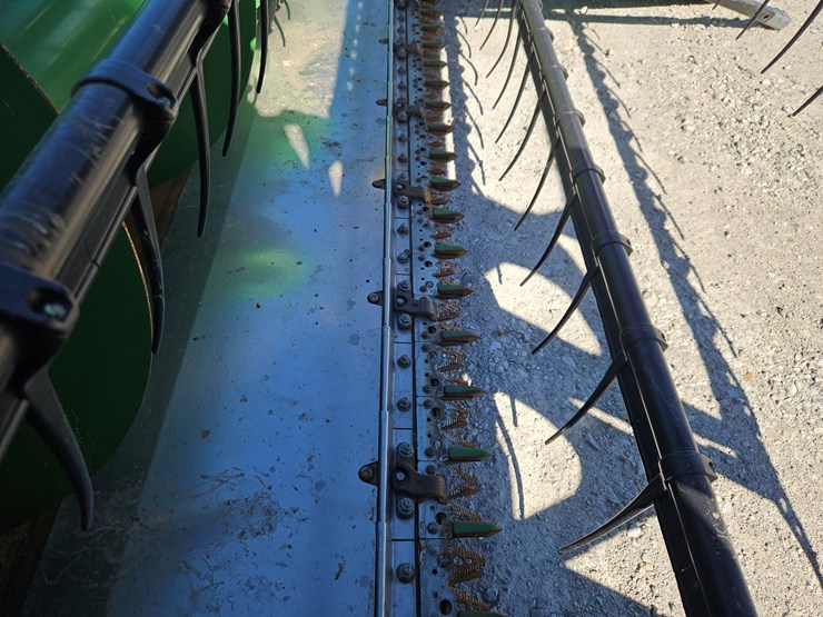 2013-john-deere-630f-image-4