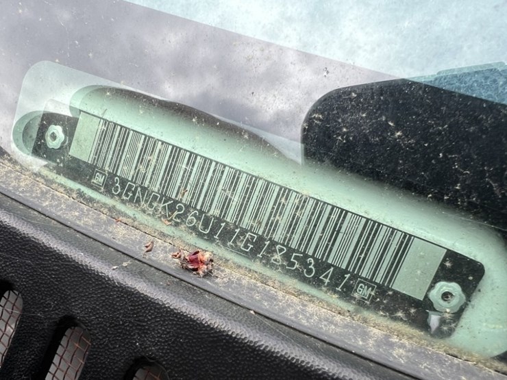 2001-chevrolet-suburban-image-9