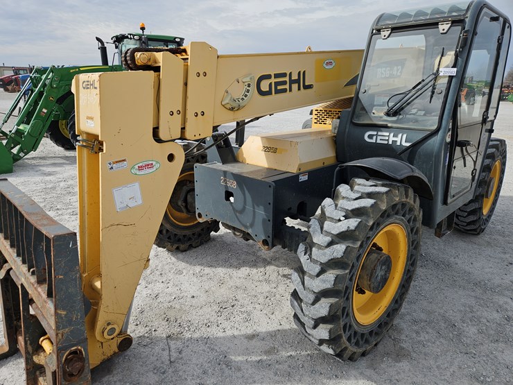 2015-gehl-rs6-42-image-4