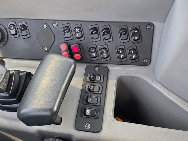 2021-case-221f-image-59