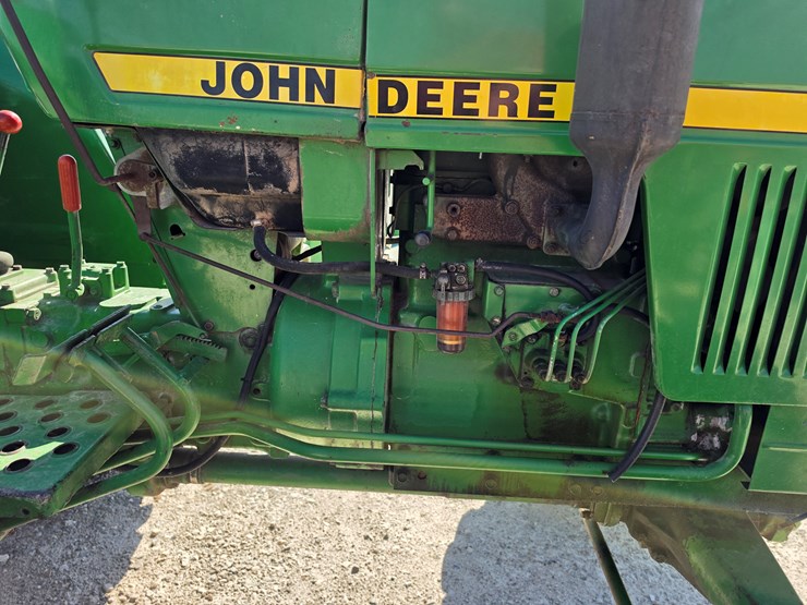 1983-john-deere-1050-image-16