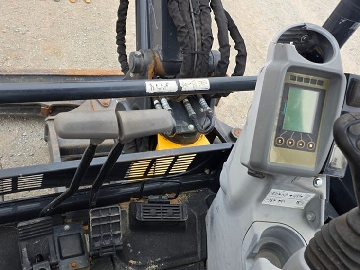 2019-deere-50g-image-61