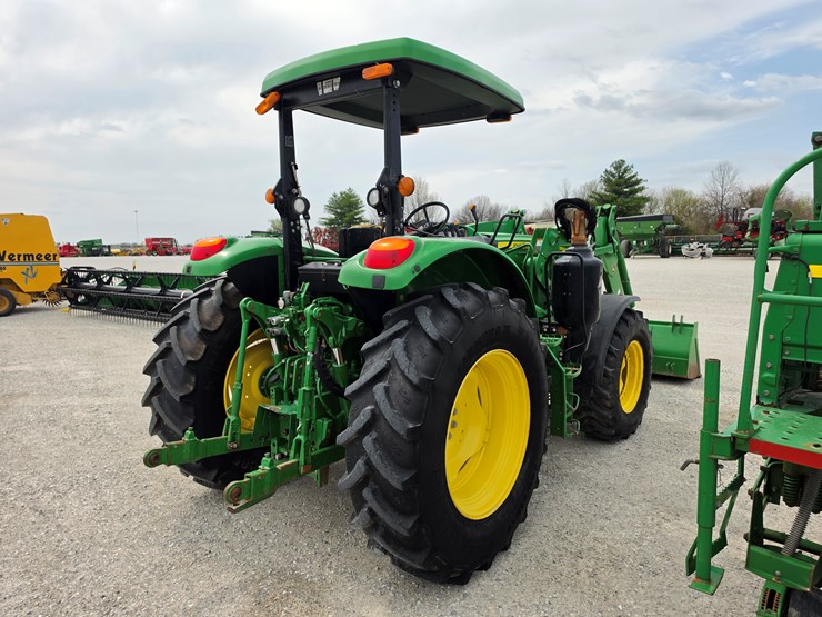 2017-john-deere-6120m-image-20