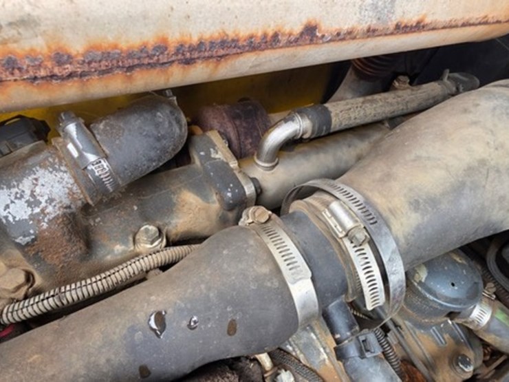 2008-new-holland-c185-image-43