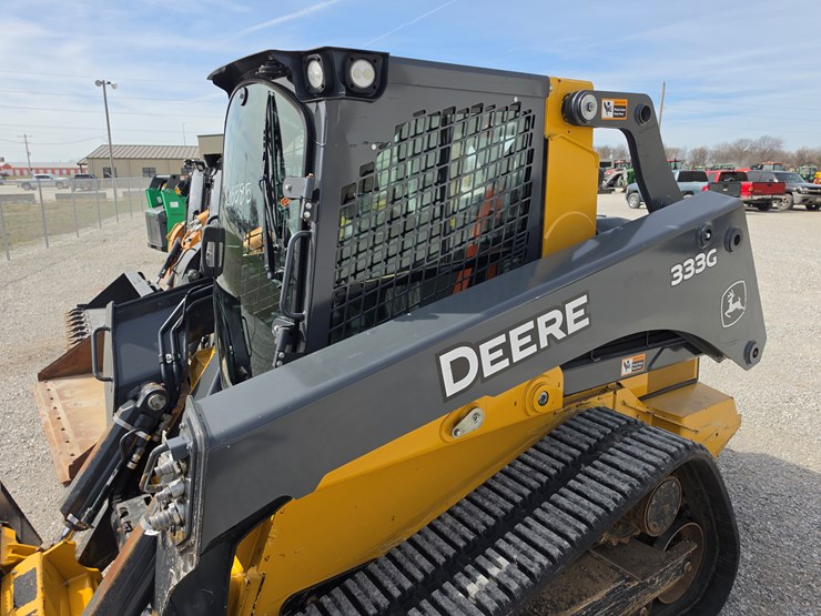 2018-deere-333g-image-24