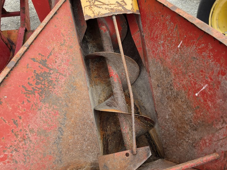 massey-ferguson-15-image-6