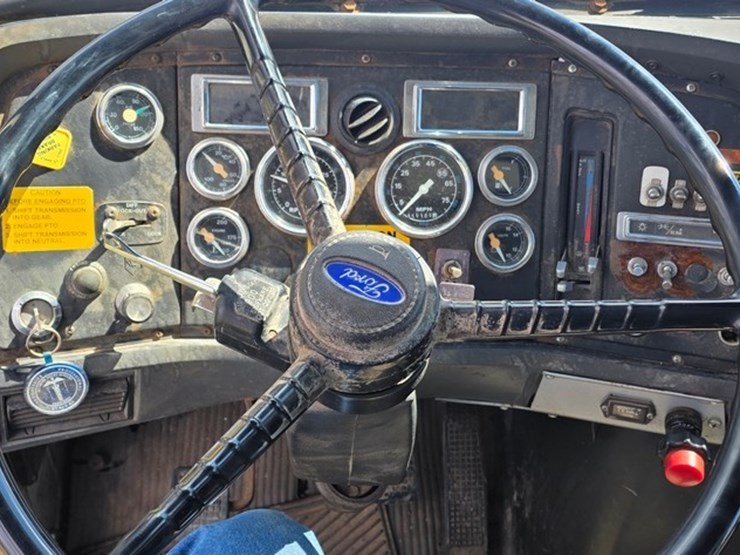 1991-ford-l9000-image-67