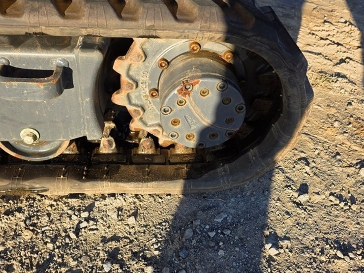 2022-kobelco-sk17sr-image-16