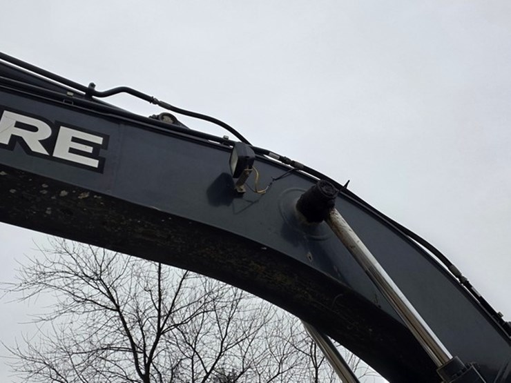 2012-deere-200d-lc-image-46