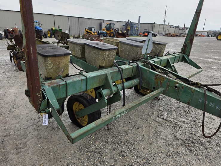 john-deere-7000-image-3