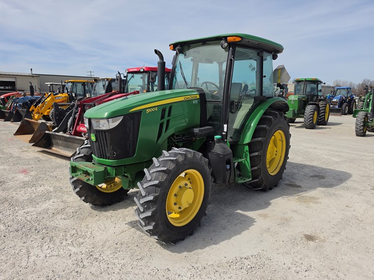 2019-john-deere-5100e-image-20