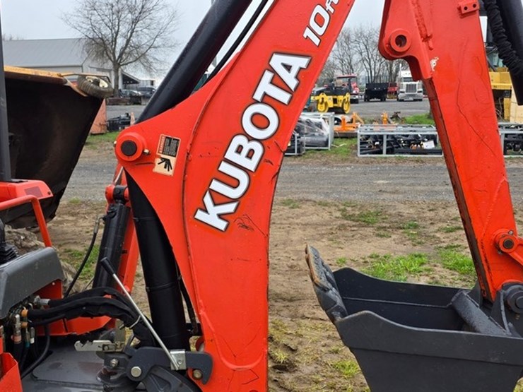 2018-kubota-l47-image-30