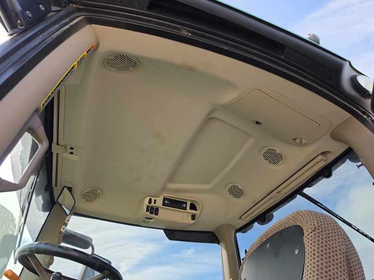 2016-john-deere-6145r-image-17