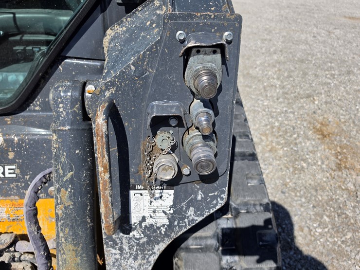 2023-deere-317g-image-6