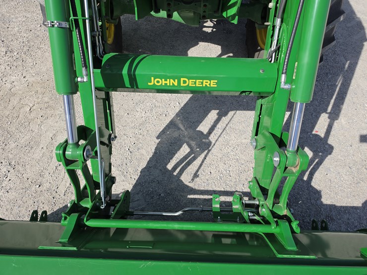 2019-john-deere-6130m-image-5