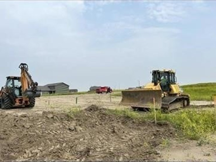 2017-komatsu-d61pxi-image-25