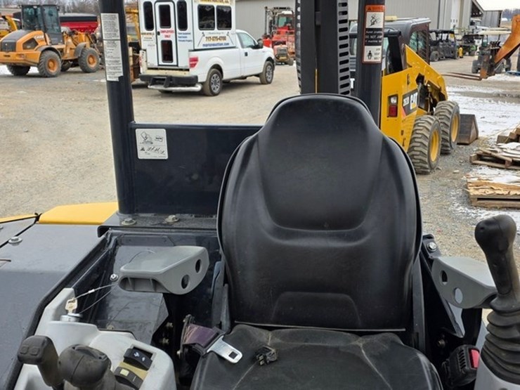 2019-deere-50g-image-59