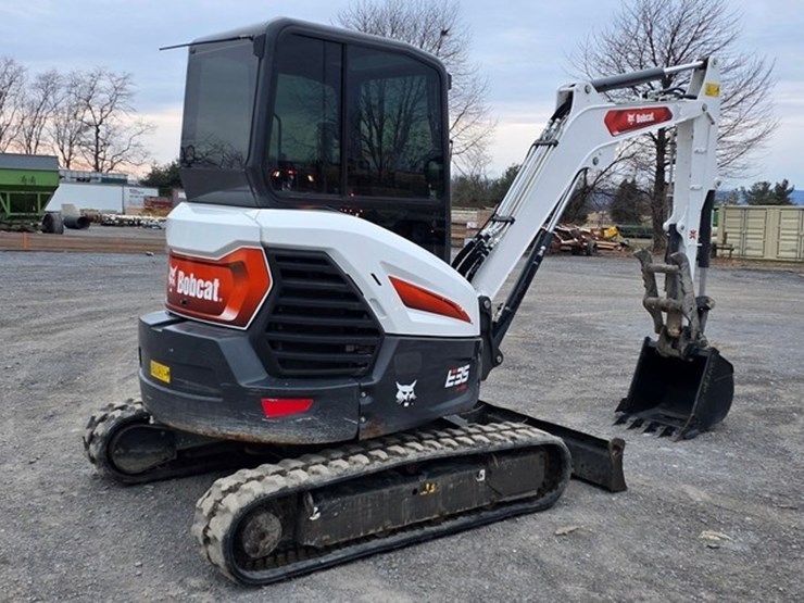 2022-bobcat-e35i-image-3