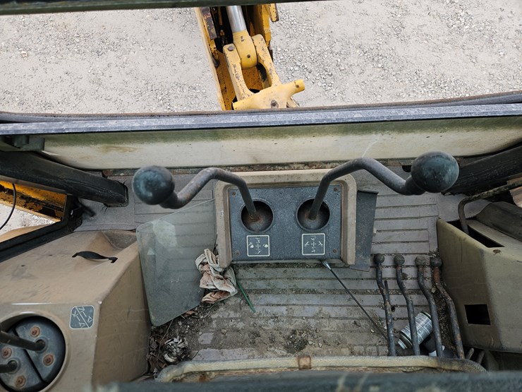 1991-john-deere-310d-image-11