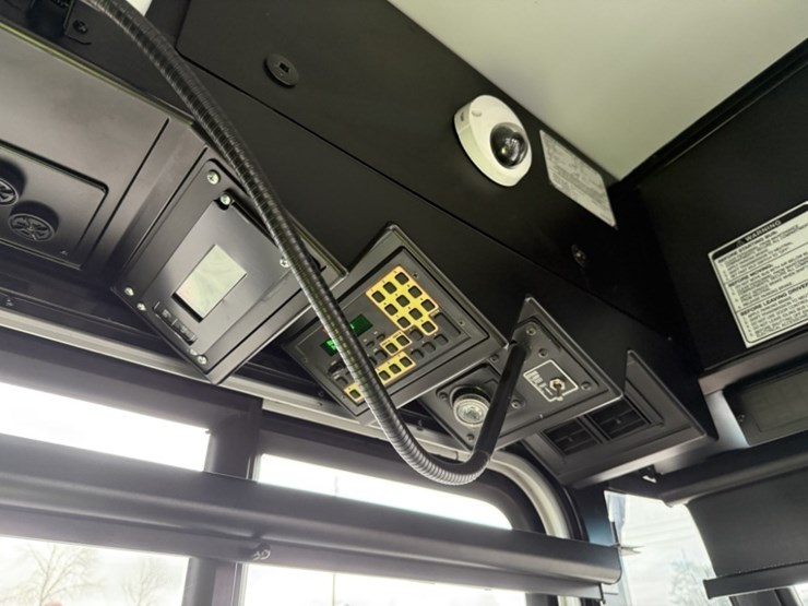 2012-gillig-40'-electric-transit-bus-image-35