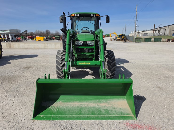 2019-john-deere-6130m-image-2