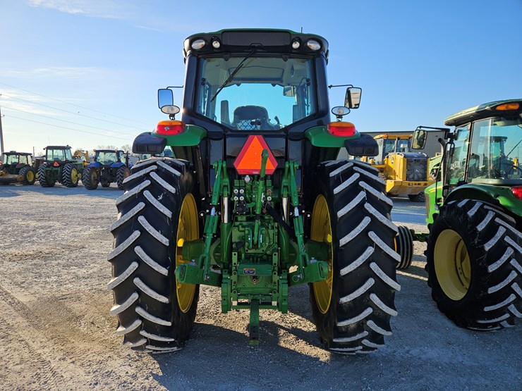 2024-john-deere-6175m-image-16