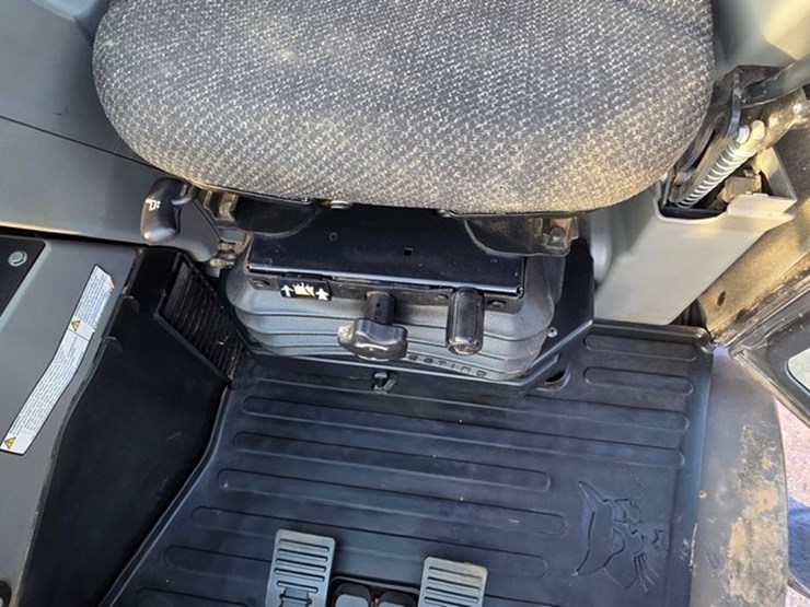 2019-bobcat-e55-image-61