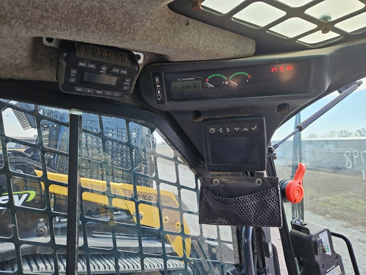 2020-deere-325g-image-11