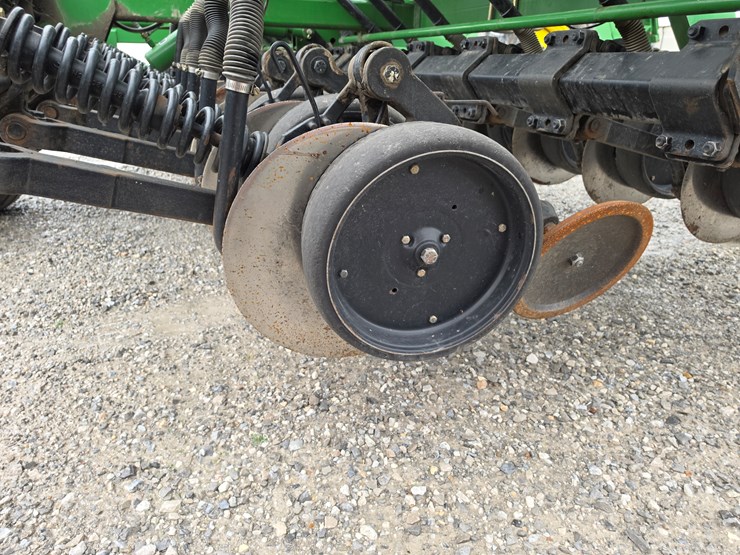 2007-john-deere-1590-image-7